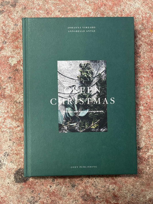 A Green Christmas: Natural Decorations & Festive Florals