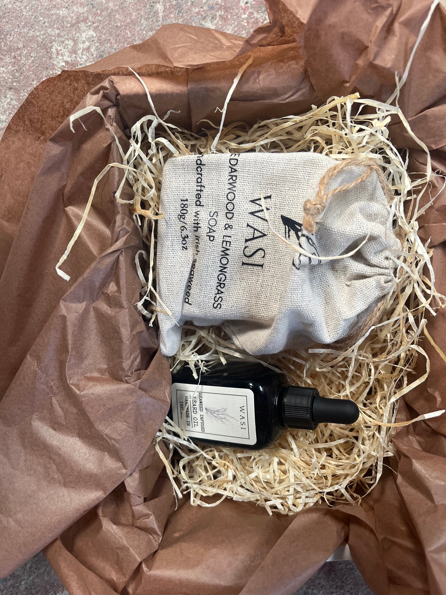 The Gentleman's Care Box: Natural Grooming Gifts for Him