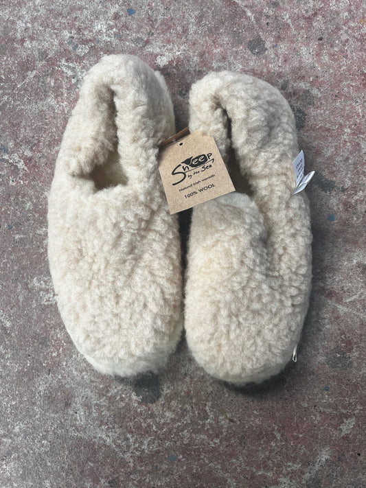 Beige Sheep By The Sea 100% Wool Slippers – Warm, Soft & Anti-Slip